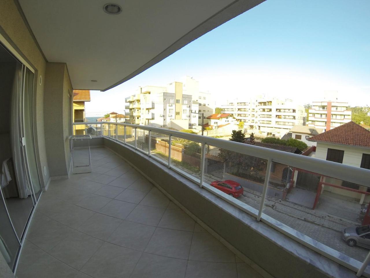 Ed Mônaco, 150 metros da praia de Bombas Bombinhas Exterior foto