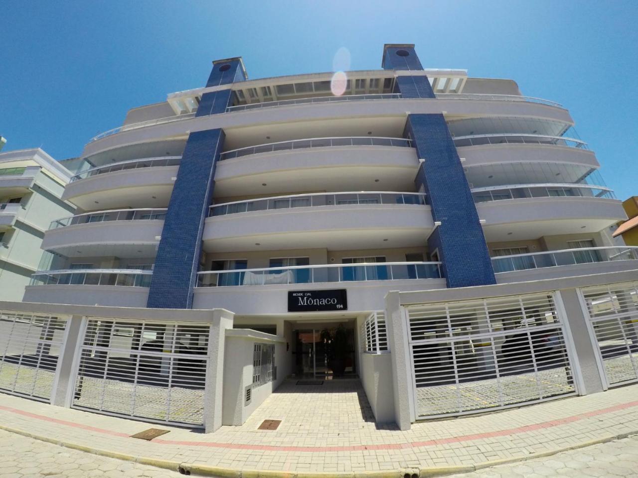 Ed Mônaco, 150 metros da praia de Bombas Bombinhas Exterior foto
